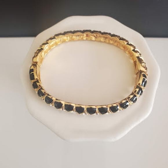 Swarovski Hinged Bangle Black Enamel Gold Plate Crystal‎ Accents Swan Signed - Picture 5 of 8